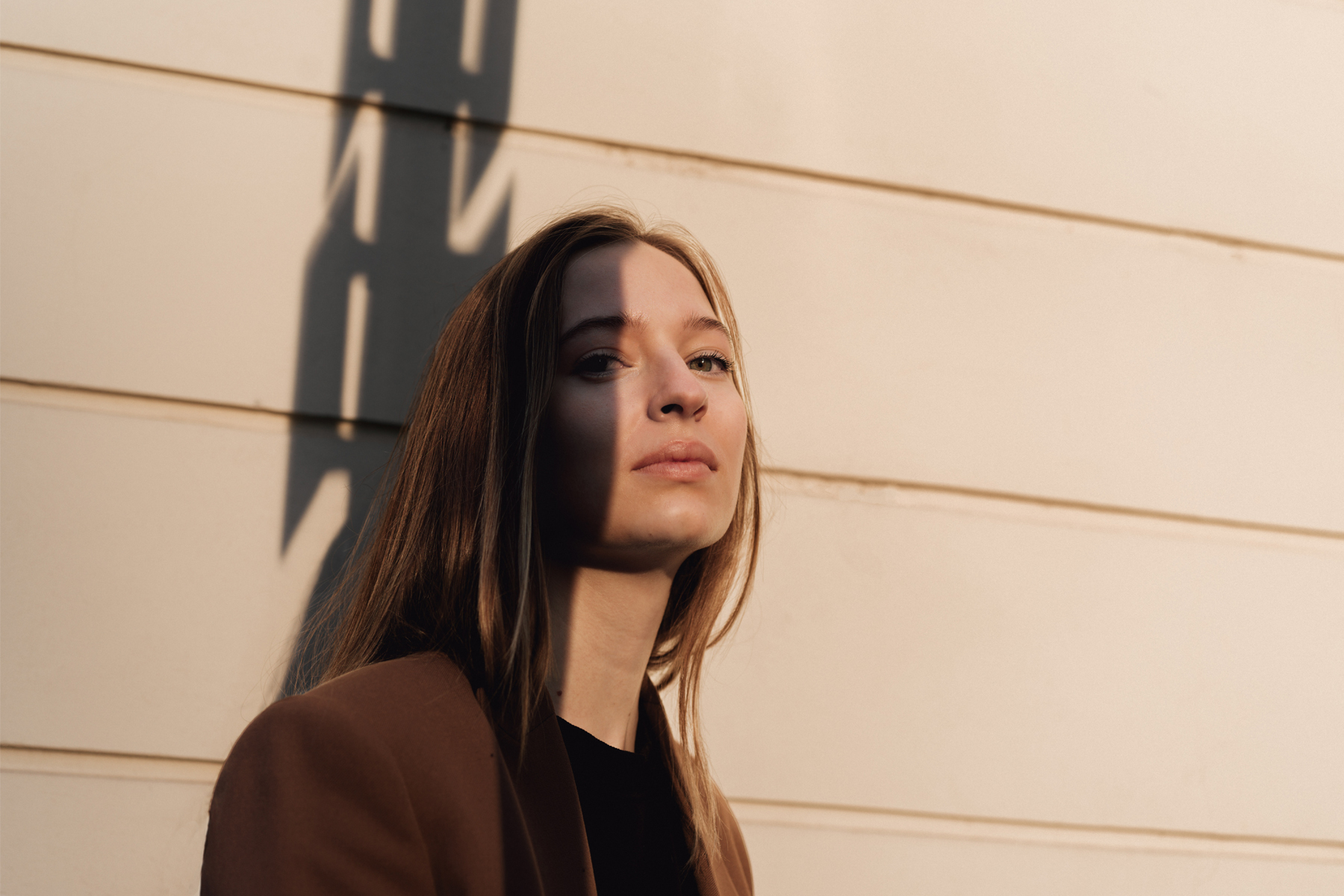 Julius_Hirtzberger_fotografiert_Anna_Walzer_Designer_1800x1200px